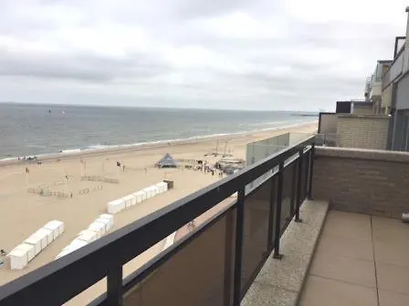 Apartment Zeedijk, A Seafront Very Close To Bruges *